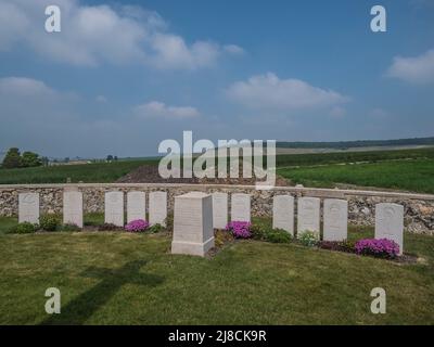 Das Bild zeigt den britischen Friedhof Marfaux aus dem 1. Weltkrieg in der Nähe von Marfaux. Der Friedhof ist von Soldaten, die bei der Marne-Offensive vom Juli 1918 ums Leben kamen Stockfoto
