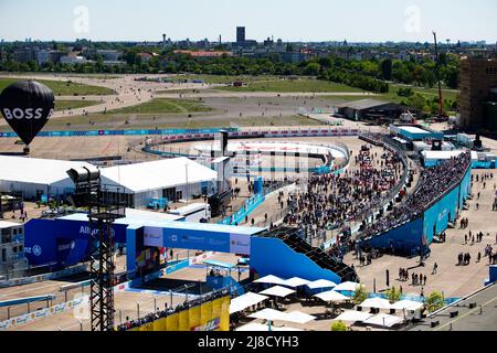 Startaufstellung beim Berlin ePrix 2022, 5. Treffen der ABB FIA Formel E Weltmeisterschaft 2021-22, auf dem Stadtkurs des Flughafens Tempelhof vom 13. Bis 15. Mai in Berlin - Foto Joao Filipe / DPPI Stockfoto