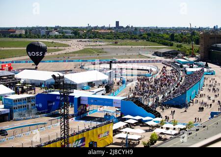 Startaufstellung beim Berlin ePrix 2022, 5. Treffen der ABB FIA Formel E Weltmeisterschaft 2021-22, auf dem Stadtkurs des Flughafens Tempelhof vom 13. Bis 15. Mai in Berlin - Foto Joao Filipe / DPPI Stockfoto