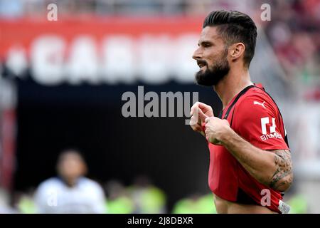 Mailand, Italien. 15.. Mai 2022. Olivier Giroud vom AC Mailand reagiert während der Serie A 2021/2022 Fußballspiel zwischen AC Mailand und Atalanta BC in San Siro Stadion in Mailand (Italien), Mai 15. 2022. Foto Andrea Staccioli/Insidefoto Kredit: Insidefoto srl/Alamy Live News Stockfoto