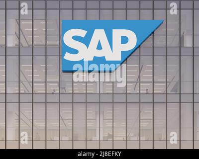 Walldorf, Deutschland. 2.Mai 2022. Nur zur redaktionellen Verwendung, 3D CGI. SAP Technology Signage-Logo auf dem Glasgebäude. Arbeitsplatz Software Firma Büro He Stockfoto