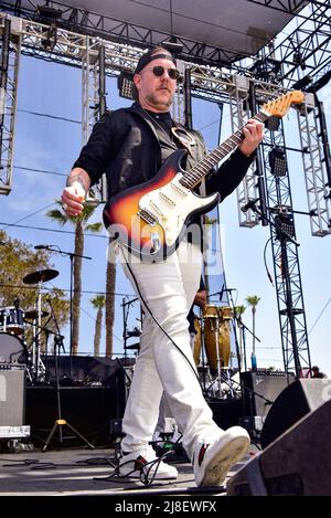 Redondo Beach, Kalifornien, USA. 15.. Mai 2022. Devon Allman Project, Tag 3 des BEACHLIFE Festivals . Kredit: Ken Howard/Alamy Live Nachrichten Stockfoto