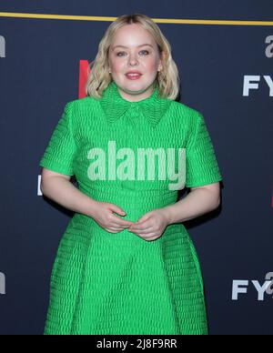 Hollywood, USA. 15.. Mai 2022. Nicola Coughlan trifft am Sonntag, den 15. Mai 2022, beim Bridgerton Los Angeles FYSEE Special Event ein, das im Netflix FYSEE in den Raleigh Studios in Hollywood, CA, stattfindet. (Foto: Juan Pablo Rico/Sipa USA) Quelle: SIPA USA/Alamy Live News Stockfoto