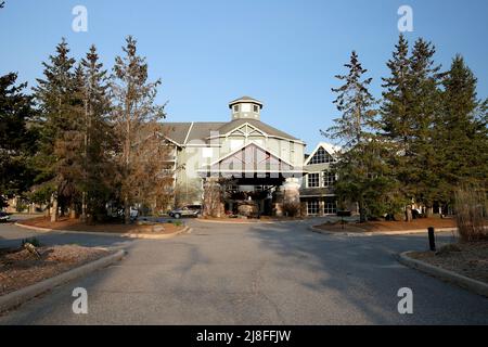 Huntsville, Ontario, Kanada, Ein sehr beliebter Ort. Eingang Deerhurst Resort auf 1235 Deerhurst Dr. Luke Durda/Alamy Stockfoto