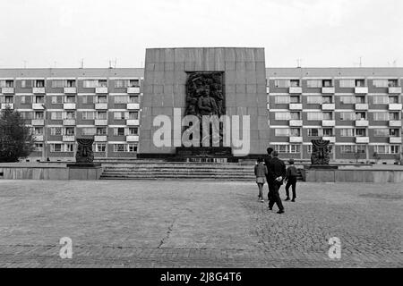 Denkmal für den Kriegsaufstand im Ghetto, Woiwodschaft Masowien, 1967. Denkmal des Aufstands des Warschauer Ghettos, Vovoidschiff Masowia, 1967. Stockfoto