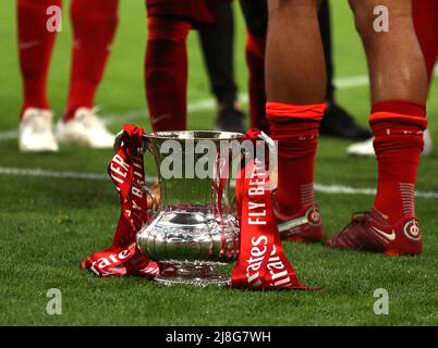 London, Großbritannien. 14.. Mai 2022. Der FA Cup beim Emirates FA Cup Finale mit Chelsea gegen Liverpool im Wembley Stadium, London, Großbritannien, am 14. Mai 2022 Credit: Paul Marriott/Alamy Live News Stockfoto