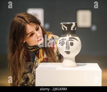 London UK 16 May 2022 Chouette Femme, 1951 Est £6.000-8.000Paul Quezada-Neiman/Alamy Live News Stockfoto