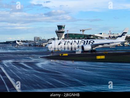 Flughafen Helsinki Vantaa (Helsinki-Vantaan lentoasema) in Helsinki, Finnland, 12. März 2022. © Peter Schatz / Alamy Live News Stockfoto