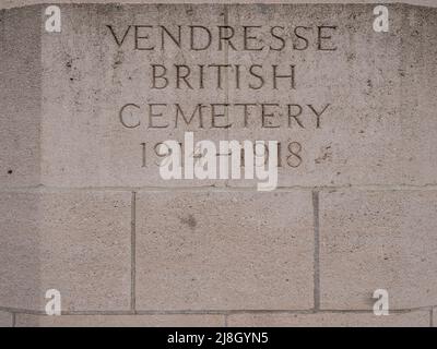 Dies ist der britische Friedhof von Vendresse aus dem Ersten Weltkrieg. Das Gebiet wurde während des Krieges schwer umkämpft mit vielen Gräbern von 1914 dann später im Jahr 1918 während t Stockfoto