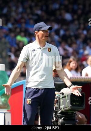 NEAPEL, ITALIEN - 15. MAI: Alexander Blessin Head Coach des FC Genua reagiert während der Serie A Match zwischen SSC Napoli und Genua CFC im Stadio Diego Armando Maradona am 15. Mai 2022 in Neapel, Italien. (Foto nach MB-Medien) Stockfoto