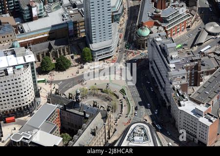 Luftaufnahme des City Square im Stadtzentrum von Leeds, West Yorkshire, Großbritannien Stockfoto