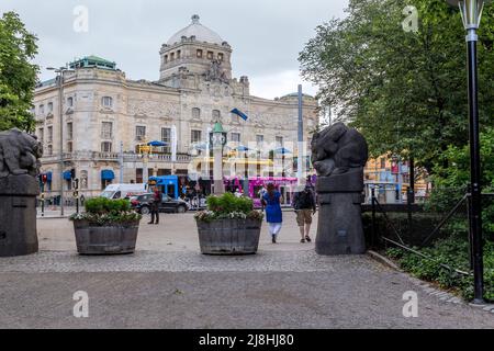 STOCKHOLM, SCHWEDEN - 28. JUNI 2016: Hier befindet sich das Gebäude des Schwedischen Königlichen Dramatischen Theaters im Jugendstil. Stockfoto