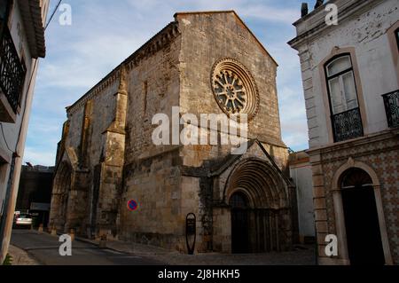 Portugal, Santarém. Kirche Sao Joao de Alporao. 12.-13. Jahrhunderte. Stockfoto