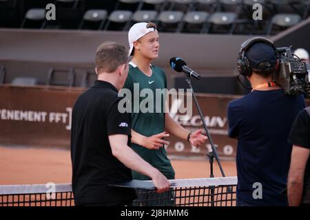 Lyon, Frankreich, 15/05/2022, Holger Rune (DEN) gegen Arthur Rinderknech (FRA) während der Runde von 32 beim Open Parc Auvergne-Rhone-Alpes Lyon 2022, ATP 250 Tennisturnier am 15. Mai 2022 im Parc de la Tete d'Or in Lyon, Frankreich - Foto: Patrick Cannaux/DPPI/LiveMedia Stockfoto