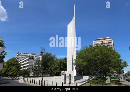 WARSCHAU, POLEN - 19. JUNI 2016: Denkmal der Heimatarmee und des polnischen Untergrundstaates in Warschau, Polen. Polnischer Sprachname: Pomnik Armii Krajowej i Po Stockfoto