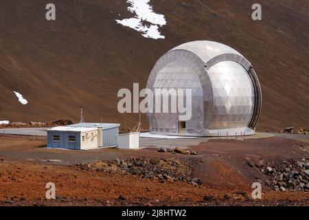 Caltech Submillimeter Observatory auf dem Gipfel des Mauna Kea Vulkans auf der Big Island of Hawaii, USA Stockfoto