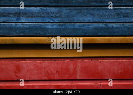 Hintergrund kreolische Farben. Bunte Wandstruktur aus Holz. Stockfoto