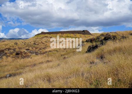 Ruinen eines hawaiianischen Tempels in der Nationalen Historischen Stätte Pu'ukohola Heiau auf der Big Island of Hawai'i im Pazifischen Ozean Stockfoto