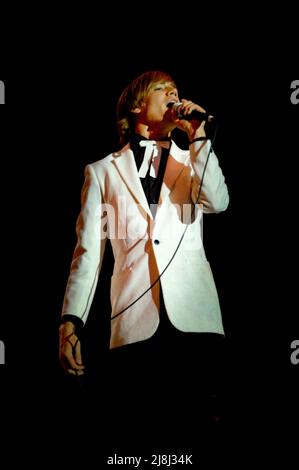 Howlin' Pelle Almqvist - The Hives, V2005, Hylands Park, Chelmsford, Essex, Großbritannien - 21. August 2005 Stockfoto