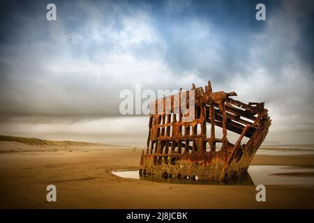 Das Wrack der Peter Iredale, Fort Stevens, Oregon, USA Stockfoto