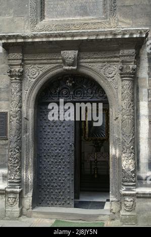 Lwów, Lviv, Lwiw, Львів, Ukraine, Ukraine, Україна, Ukrajina; Eingang zur Kirche, Tor, Renaissance-Portal; Eingang zur Kirche, Tor; brama, drzwi Stockfoto