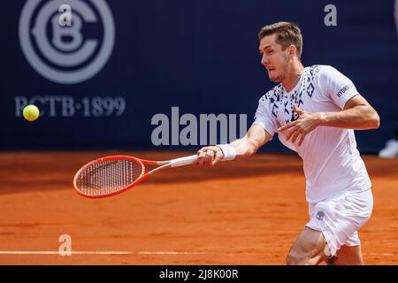 BARCELONA - APR 18: Egor Gerasimov in Aktion während des Barcelona Open Banc Sabadell Tennisturniers im Real Club De Tenis Barcelona am 18. April 20 Stockfoto