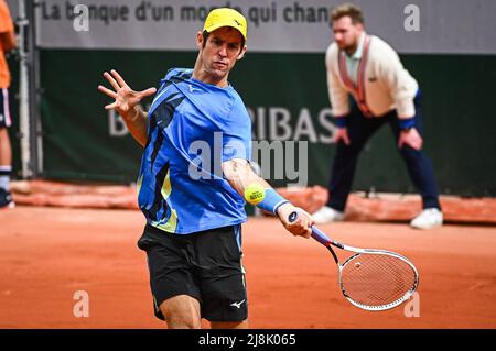 Paris, Frankreich. 16.. Mai 2022. BRADLEY KLAHN aus den Vereinigten Staaten während des Qualifying Day One von Roland-Garros 2022, French Open 2022, Grand Slam Tennisturnier im Roland-Garros-Stadion am 16. Mai 2022 in Paris, Frankreich. (Bild: © Matthieu Mirville/ZUMA Press Wire) Bild: ZUMA Press, Inc./Alamy Live News Stockfoto