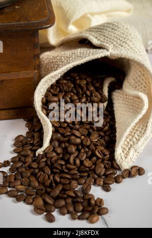 Nahaufnahme von Kaffeebohnen Stockfoto