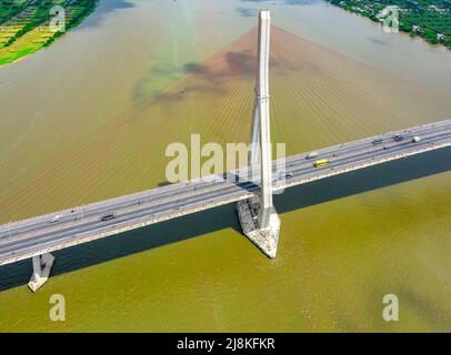 Can Tho Brücke, Can Tho Stadt, Vietnam, Luftaufnahme. Die Can Tho-Brücke ist eine berühmte Brücke im mekong-Delta, Vietnam. Stockfoto