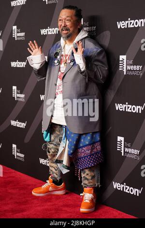 New York, NY, USA. 16.. Mai 2022. Takashi Murakami bei der Ankunft für die jährlichen Webby Awards 26., Cipriani Wall Street, New York, NY 16. Mai 2022. Kredit: Kristin Callahan/Everett Collection/Alamy Live Nachrichten Stockfoto
