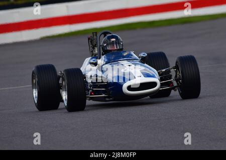 Peter Thompson, Brabham Ford BT21A, Derek Bell Cup, ein zwanzig-Minuten-Rennen mit einsitzigen 1-Liter-Formel-3-Autos, die in den Jahren 196 an den Start gingen Stockfoto