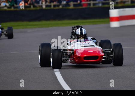 Simon Armer, March-Ford 703, Derek Bell Cup, ein zwanzig-Minuten-Rennen mit einsitzigen 1-Liter-Formel-3-Autos, die in den Jahren 1964 bis 197 an den Start gingen Stockfoto