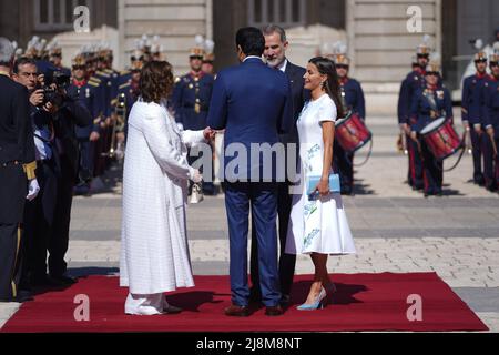 Madrid, Spanien. 17.. Mai 2022. König Finne VI und Letizia Ortiz erhalten ihre Hoheiten Sheikh Tamim bin Hamad Al Thani, Emir des Staates Katar, und Sheikha Jawaher Bint Hamad bin Suhaim Al Thani, in Madrid, Dienstag, 17. Mai 2022 Quelle: CORDON PRESS/Alamy Live News Stockfoto