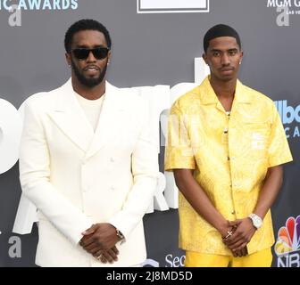 Diddy aka Sean Combs und Sohn Christian Combs nehmen am 15. Mai 2022 in Las Vegas, Nevada, an den Billboard Music Awards 2022 in der MGM Grand Garden Arena Teil. Foto: Casey Flanigan/imageSPACE/MediaPunch Stockfoto