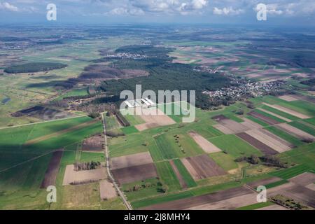 Felder um das Dorf Jaczew, Gespanschaft WeGrow in der Woiwodschaft Masowien in Polen Stockfoto