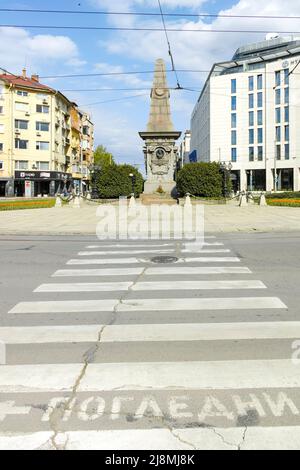 SOFIA, BULGARIEN - 1. MAI 2022: Denkmal des bulgarischen Revolutionärs und Nationalhelden Vasil Levski in der Stadt Sofia, Bulgarien Stockfoto