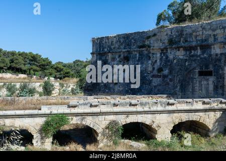 Überreste der historischen Befestigung der Stadt Valetta auf Malta Stockfoto