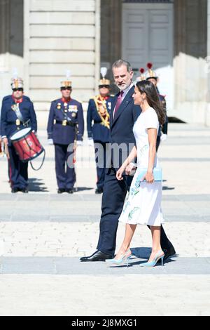 Madrid. Spanien. 20220517, König von Spanien, König von Spanien, Königin Letizia von Spanien nimmt am 17. Mai 2022 an einem offiziellen Empfang für Scheich von Katar und Sheikha im Königlichen Palast in Madrid, Spanien, Teil Stockfoto