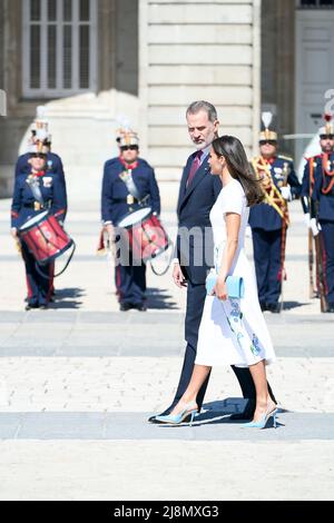 Madrid. Spanien. 20220517, König von Spanien, König von Spanien, Königin Letizia von Spanien nimmt am 17. Mai 2022 an einem offiziellen Empfang für Scheich von Katar und Sheikha im Königlichen Palast in Madrid, Spanien, Teil Stockfoto
