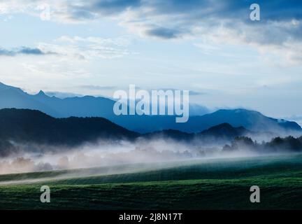 Sonnenaufgang im Daisetsuzan Nationalpark, Kamikawa, Hokkaidō, Hokkaido, Japan, Asien Stockfoto