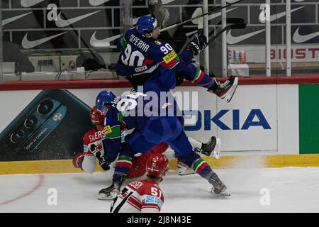 Ice Hall, Helsinki, Finnland, 17. Mai 2022, NIELSEN Frans (Dänemark) FRANK Daniel , di PERNA Dylan (Italien) während der Weltmeisterschaft - Italien vs Dänemark - Eishockey Stockfoto