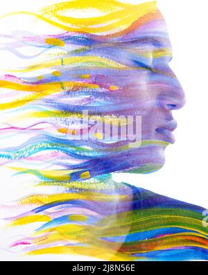 Paintographie. Ein Porträt eines Mannes kombiniert mit langen bunten Pinselstrichen Stockfoto