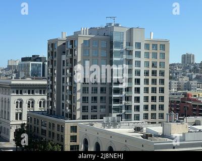 Usa. 04.. Mai 2022. Etta Apartments Building in Downtown San Francisco, California, 4. Mai 2022. (Foto: Smith Collection/Gado/Sipa USA) Quelle: SIPA USA/Alamy Live News Stockfoto