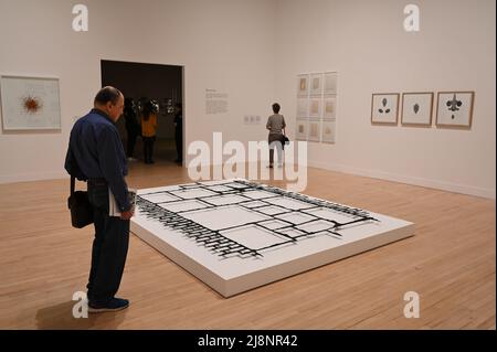 London, Großbritannien. Presseansicht der neuen Ausstellung von Cornelia Parker vom 19.. Mai - 16.. Oktober 2022. Tate Britain. Stockfoto