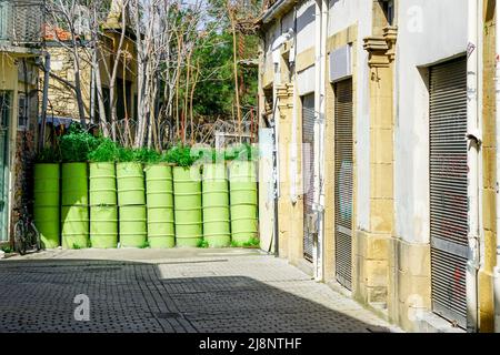 Pufferzone zwischen griechischen und türkischen Teilen der geteilten Stadt, Nikosia oder Lefkosia, Zypern Stockfoto