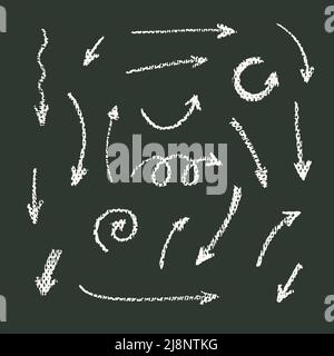 Vektor handgezeichnete Kreidepfeile Symbole auf der Tafel gesetzt. Stock Vektor