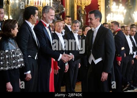 Madrid, Spanien. 17.. Mai 2022. Während eines Galadinners im RoyalPalace in Madrid, aufgrund der offiziellen Reise von QatarEmir nach Spanien, in Madrid am Dienstag, den 17. Mai 2022. Quelle: CORDON PRESS/Alamy Live News Stockfoto