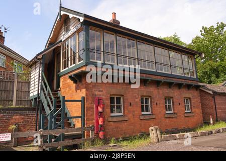 Altmodische Bahnsignalbox Stockfoto