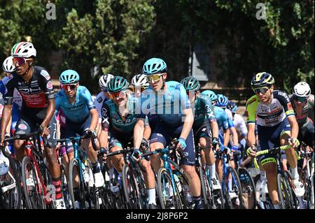 Jesi, Jesi, Italien, 17. Mai 2022, An der Gruppe vorbei während der Etappe 10 - Pescara - Jesi - Giro d'Italia Stockfoto