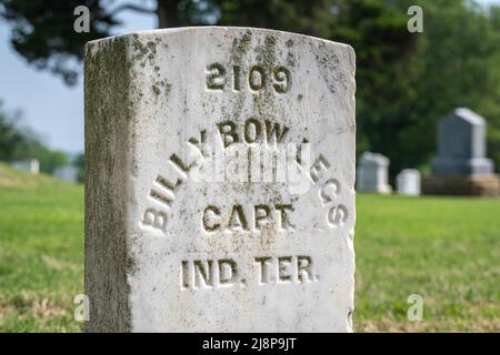 Grabstein von Billy Bowlegs (Sonuk Micco), einem Kapitän der Seminole Union Army im Bürgerkrieg, auf dem Fort Gibson National Cemetery in Oklahoma. (USA) Stockfoto